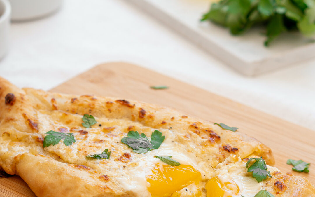 Khachapuri | Pan relleno de queso y huevo